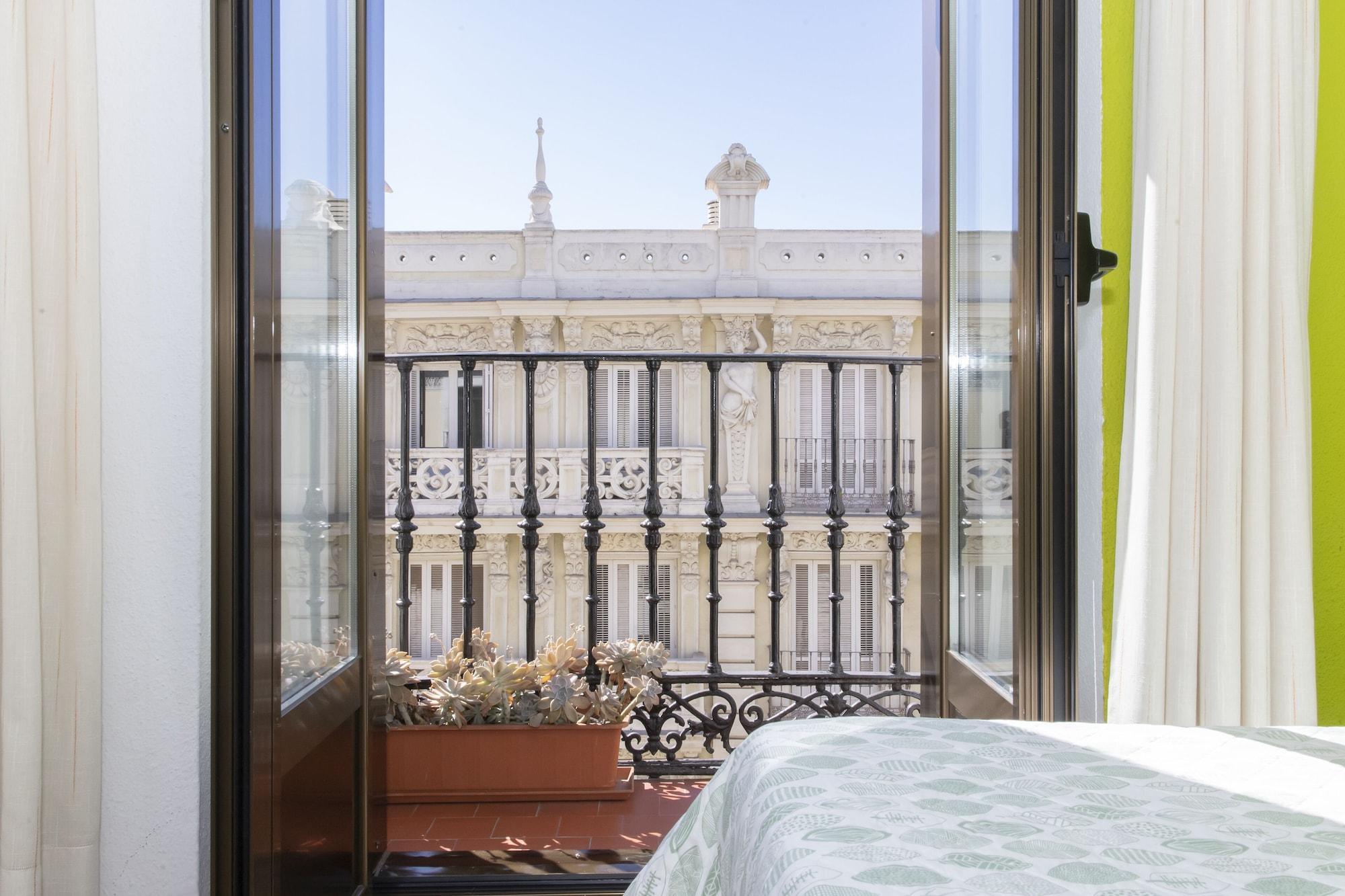 Hostal Rober Madrid Exterior photo